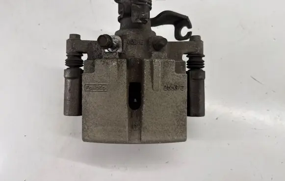 Ford Mustang VI Rear brake caliper FR3C2K327FJ
