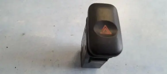 KIA Sedona Hazard light switch