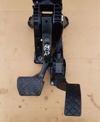 Skoda Superb B6 (3T) Pedal assembly 5Q1723058BN