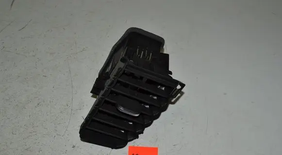 Opel Crossland X Dash center air vent grill 13461694 545326626 00457542