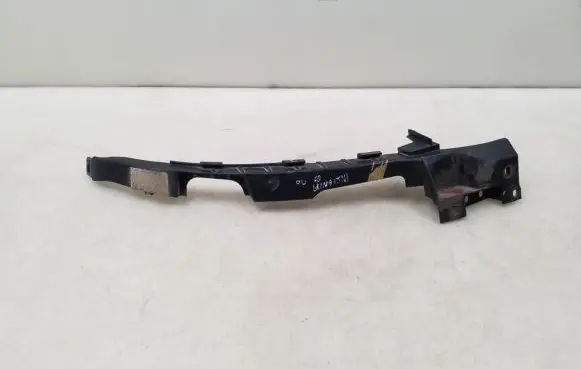 Opel Insignia A Front bumper mounting bracket 13250571