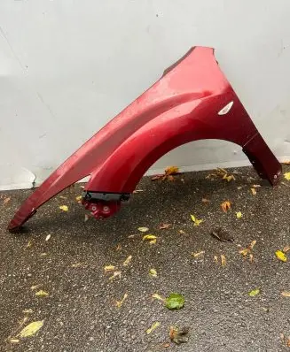 Mazda 6 Fender F4314