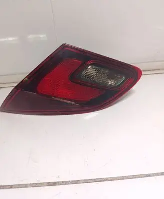 Opel Astra J Tailgate rear/tail lights 090098 5027
