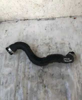 Mercedes-Benz B W246 W242 Intercooler hose/pipe A2465200001
