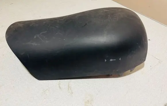 Steering wheel column trim