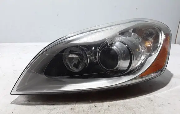 Volvo XC60 Headlight/headlamp 30763137