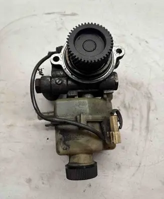Mazda 5 Power steering pump