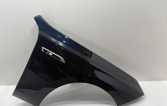 BMW 7 G70 Fender 