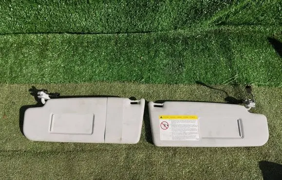 Sun visor
