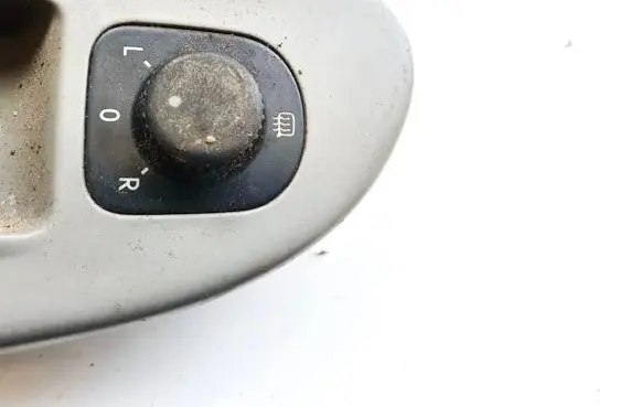Volkswagen PASSAT B6 Wing mirror switch 1k0959565h