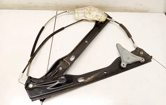 Volkswagen PASSAT B6 Sliding door window regulator with motor 