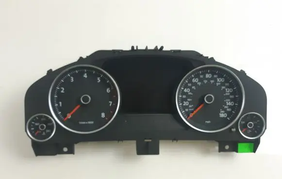 Volkswagen Touareg II Speedometer (instrument cluster) 7P6920981S 0263677112