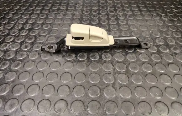 Nissan Murano Z51 Seat belt adjustment rail 