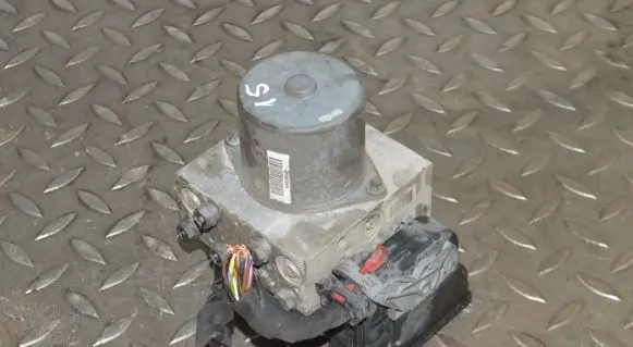 Volkswagen PASSAT B7 ABS Pump 3AA614109AC
