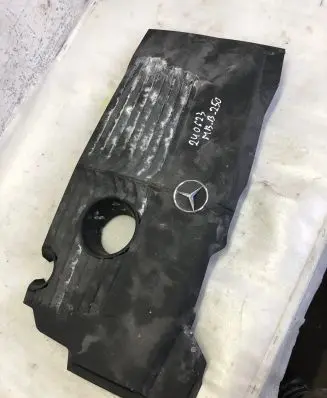 Mercedes-Benz B W246 W242 Engine cover (trim) A2700108203