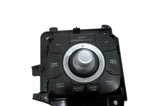 Renault Megane III Head unit multimedia control 253B00345R CSW2013RNH 04363103