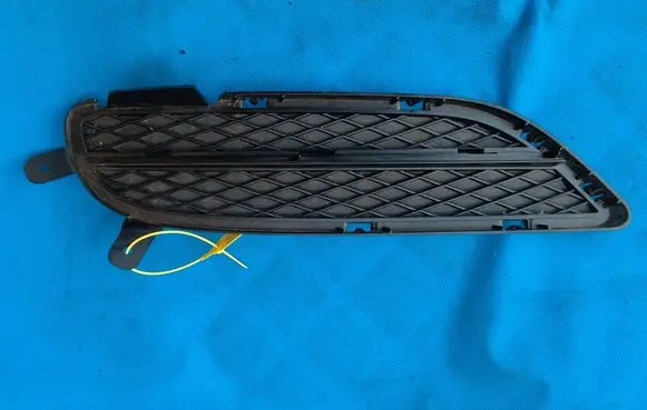 BMW 3 E90 E91 Front bumper lower grill 7198894