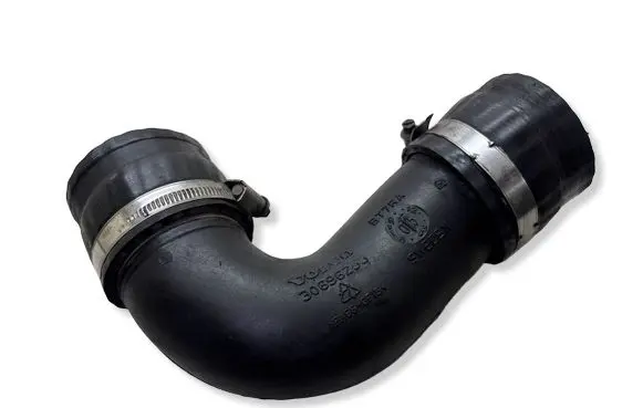 Volvo XC70 Intercooler hose/pipe 30696253