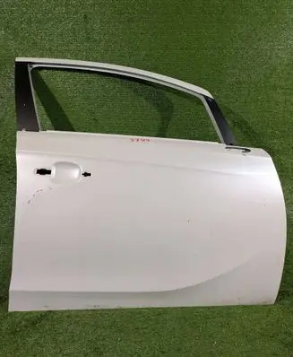 Opel Corsa E Front door