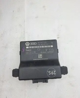 Volkswagen Golf Plus Gateway control module 1K0907530E 1K0907951