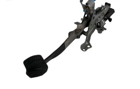 Toyota Yaris XP210 Brake pedal