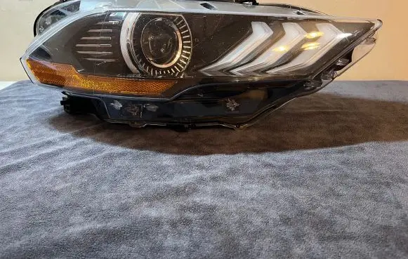 Ford Mustang VI Headlight/headlamp JR3B13005B JR3B13005A JR3B13005C