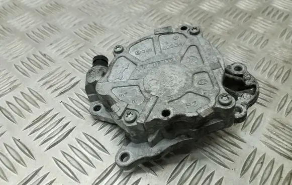 Skoda Superb B6 (3T) Vacuum pump 03L145100G
