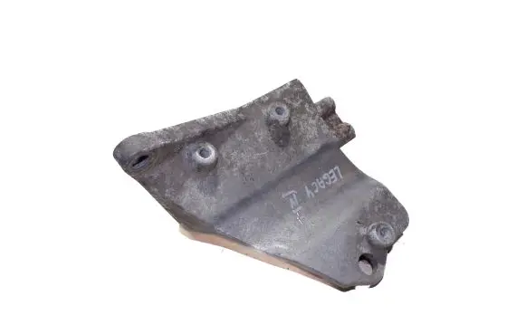 Subaru Legacy A/C compressor mount bracket 1HNK030