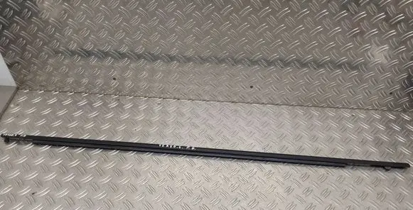 Toyota Verso-S Front door glass trim molding 