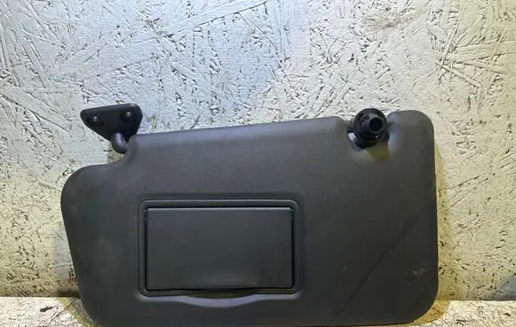 Sun visor