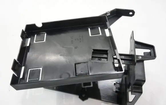 Volkswagen Touareg II Other trunk/boot trim element 7P0907333