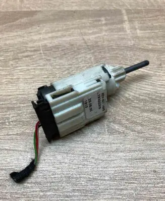 Volkswagen Transporter - Caravelle T5 Brake pedal sensor switch 8E0927189B