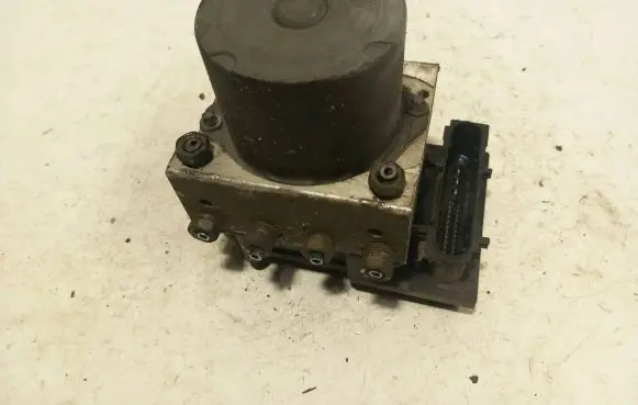 Renault Megane II ABS Pump 0265800300 38703C2049