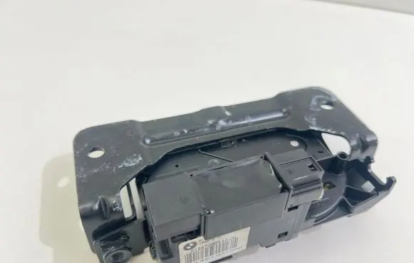 BMW 5 F10 F11 Tailgate/trunk/boot lock/catch/latch 912935105 16367210 51247269544