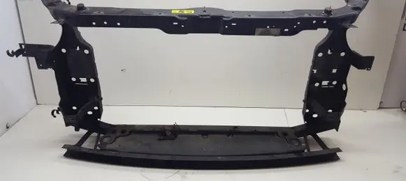 Nissan Qashqai Radiator support slam panel