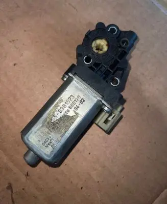 BMW 7 E65 E66 Curtain motor 8381523 66012P 0402