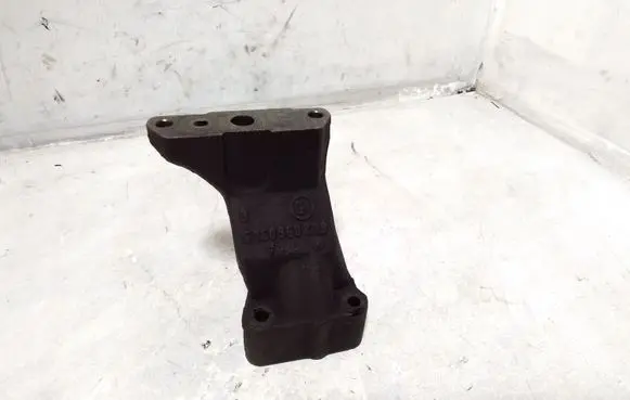 Mercedes-Benz ML W164 Engine mounting bracket A6420960345