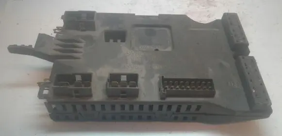 Mercedes-Benz Vito Viano W638 Fuse module 0005400650 08501002