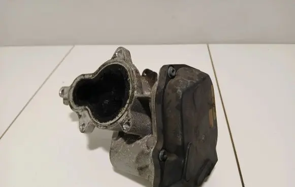 Audi A4 S4 B7 8E 8H EGR valve 15713111 A2C53060455 408275008