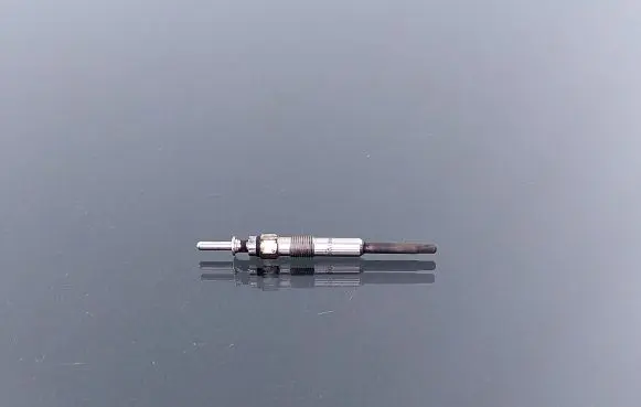 BMW 5 E39 Glow plug 128626V11G0 128626 128626V11GO