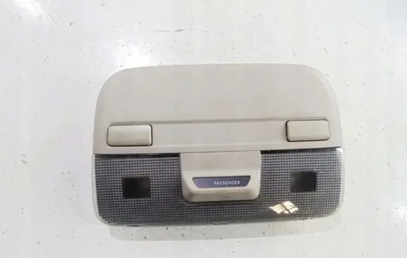 Subaru Legacy Front seat light