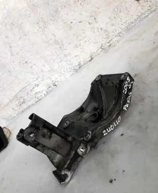 Peugeot 2008 II A/C compressor mount bracket 9823598480