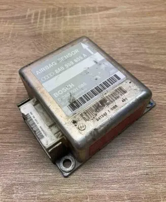 Audi A4 S4 B5 8D Airbag control unit/module 8A0959655A 0285001086
