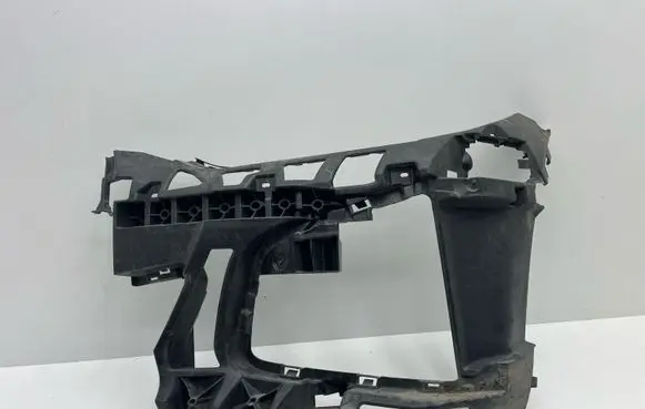 BMW 4 G22 G23 G24 G26 Front bumper mounting bracket 15857711