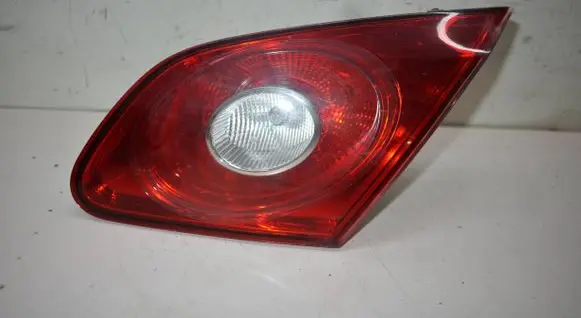 Tailgate rear/tail lights