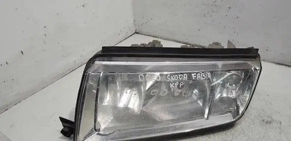 Skoda Fabia Mk1 (6Y) Headlight/headlamp