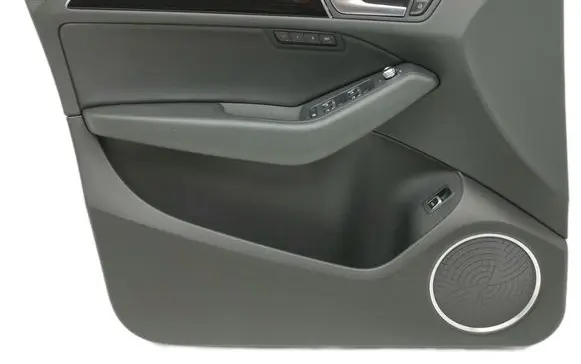Audi Q3 8U Front door card panel trim 8R1867103AA