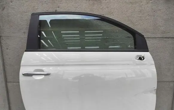 Door (2 Door Coupe)