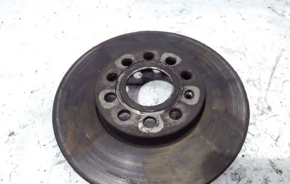 Volkswagen Golf VI Front brake disc