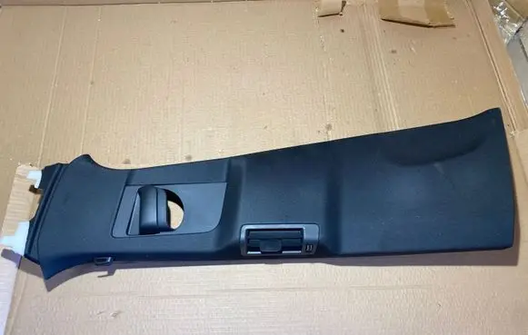 Volvo XC90 (B) pillar trim (top) 31651532 V791